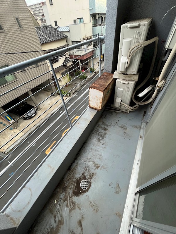 三村ビル ベランダ