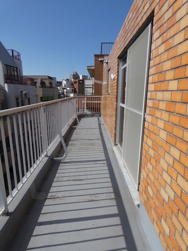 第三田嶋ビル  ベランダ