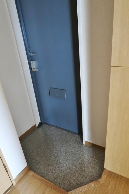 ラークス王子 玄関