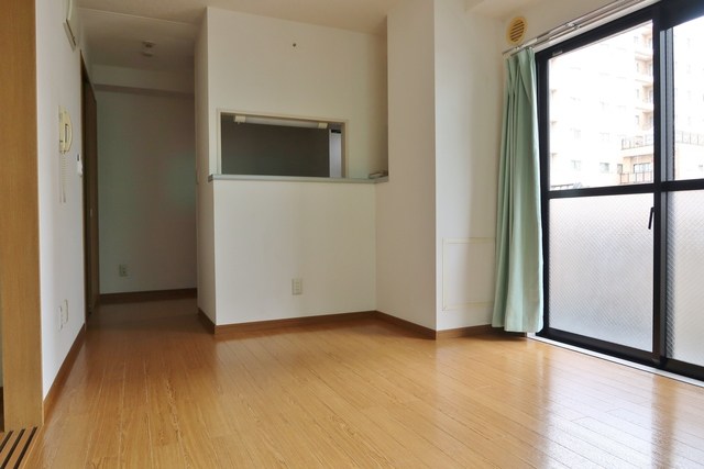 ラークス王子 リビング