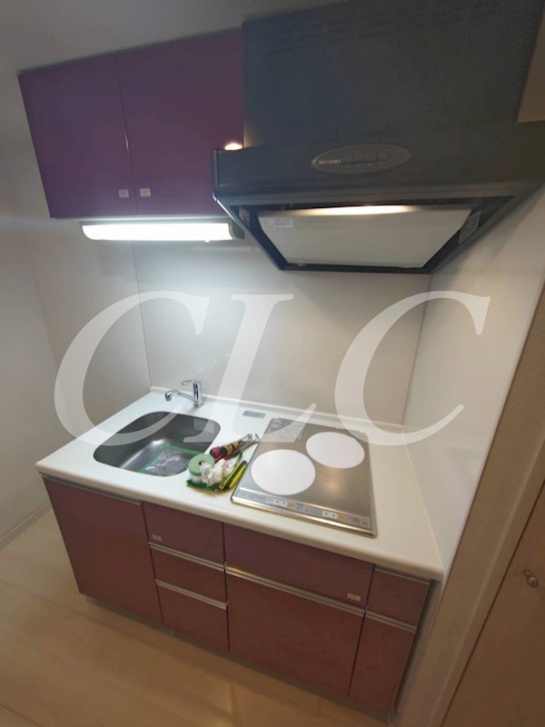 シュールフローレ キッチン