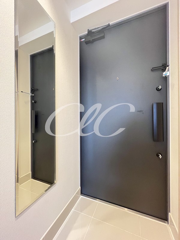 HF北千住レジデンス 玄関