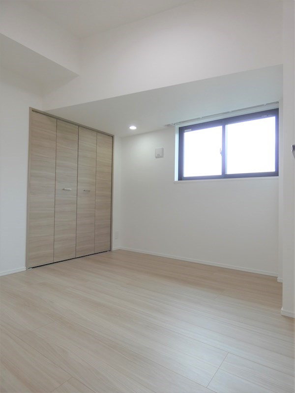 フュージョナル千住緑町 ベッドルーム