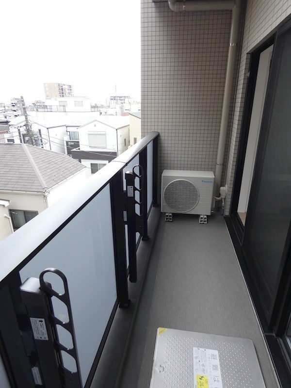フュージョナル千住緑町 ベランダ