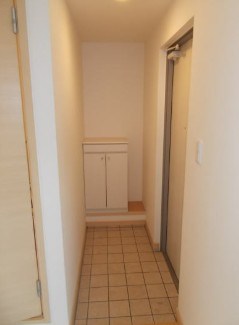 シャトレエレガン 玄関