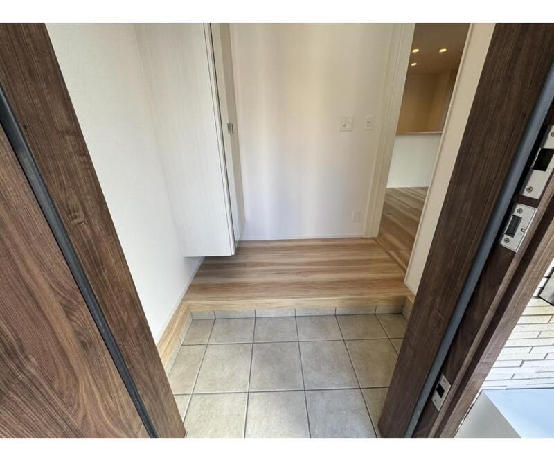 フォレストガーデン西新井2 玄関