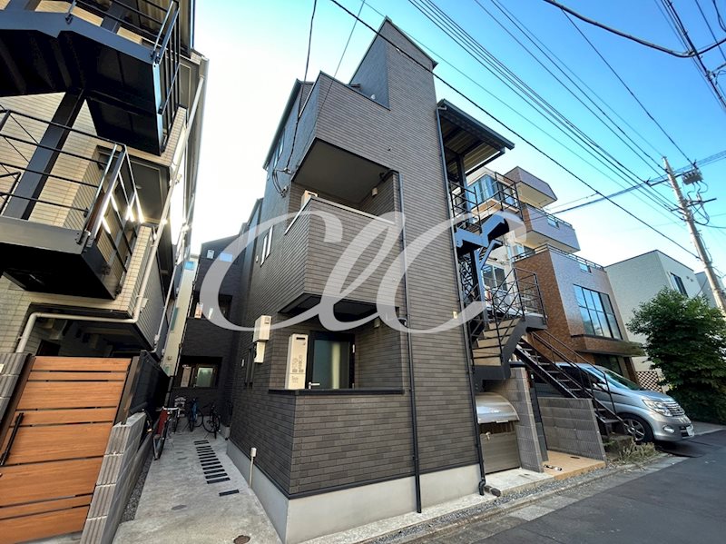 ラ　ヴェリタ 外観