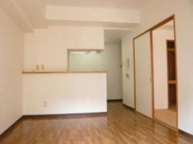 第12頼長ビル リビング