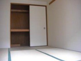 第12頼長ビル ベッドルーム