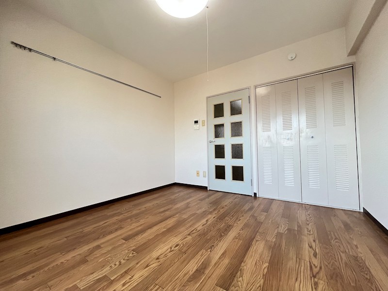 第8頼長ビル ベッドルーム