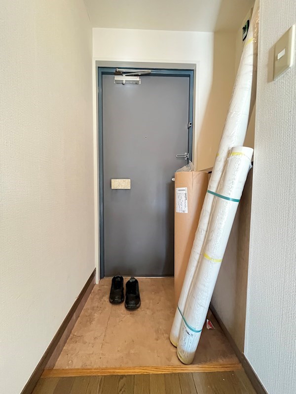 レジデンス中島 玄関