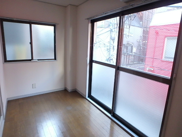 若井ビル  リビング