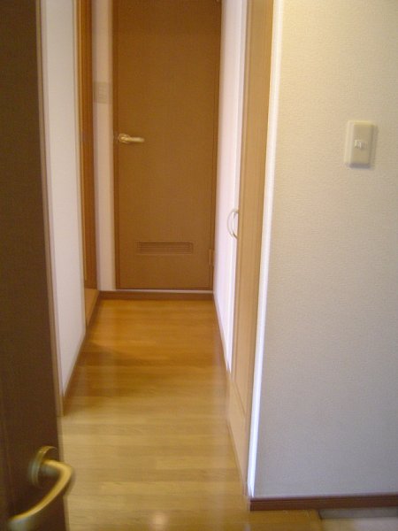 ラクラス田原町  玄関