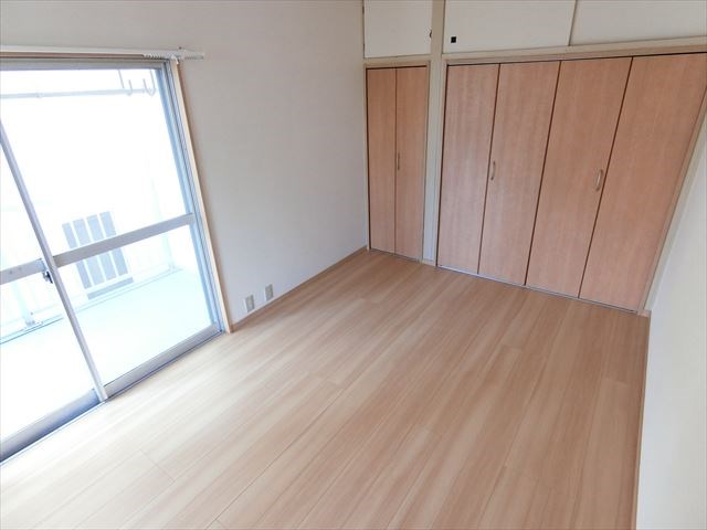 茂森マンション ベッドルーム