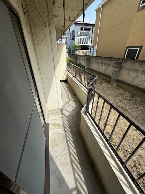 メゾンアゼィリア ベランダ