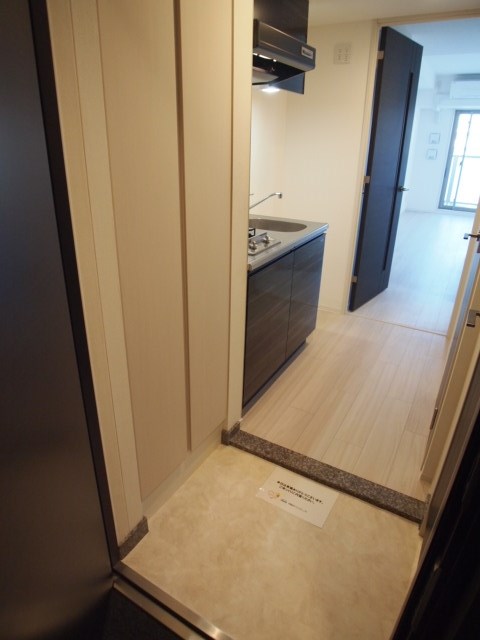 レジディア千駄木  玄関