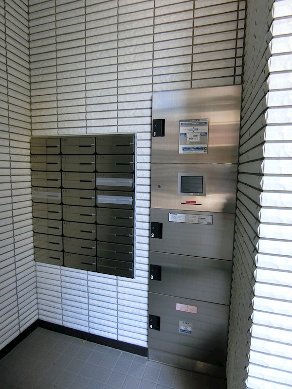 ソラーナ・エム  その他3