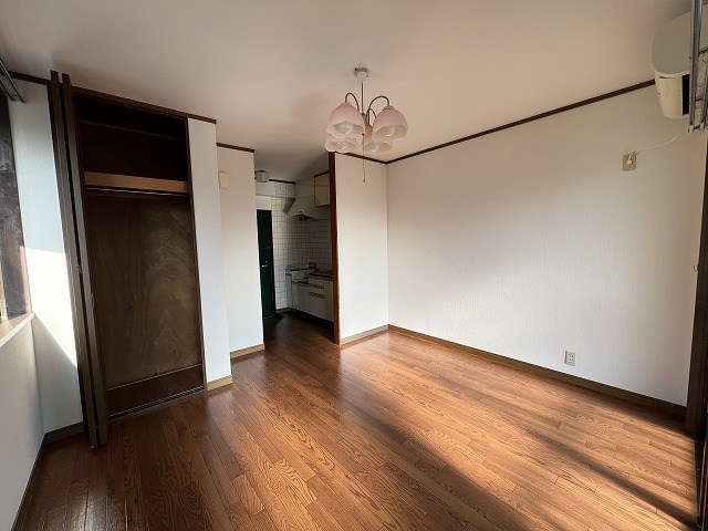 メゾンセピアンローズ リビング