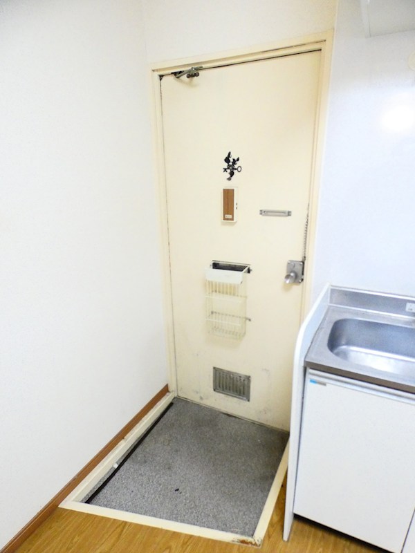 西野ハイツ 玄関