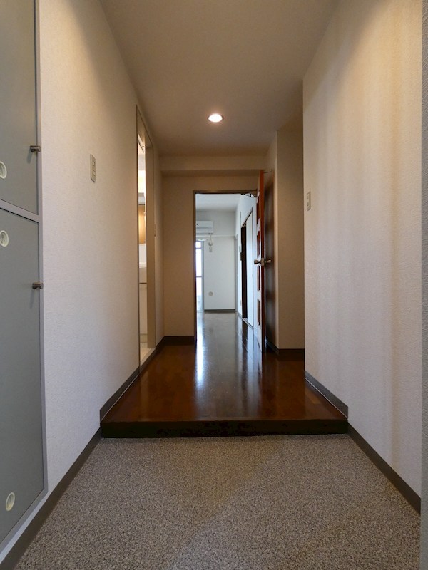 サンパレス 玄関