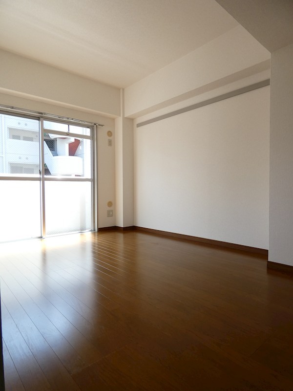 サンパレス リビング