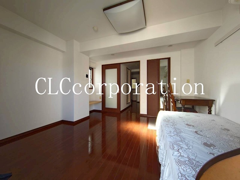 レイ・ローズビル ベッドルーム