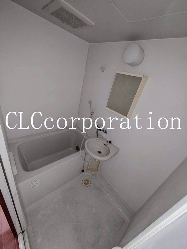 レイ・ローズビル 風呂画像