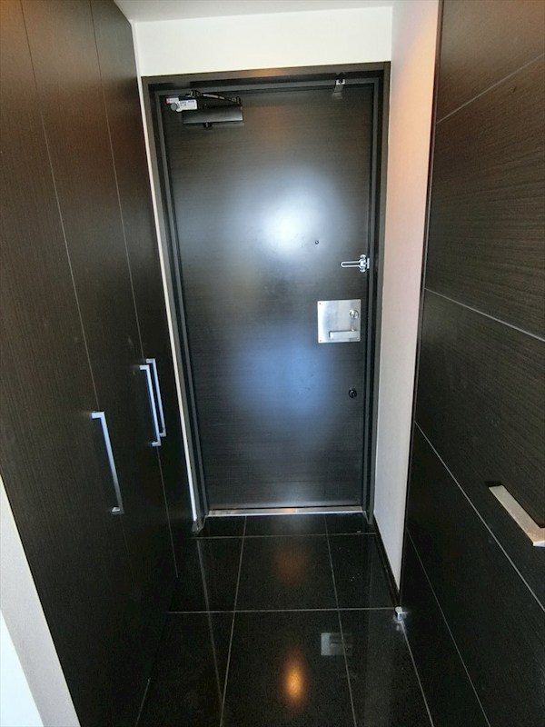 ドゥーエ日本橋  玄関