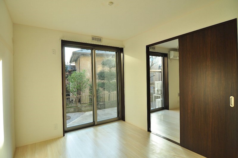 イレブン ベッドルーム