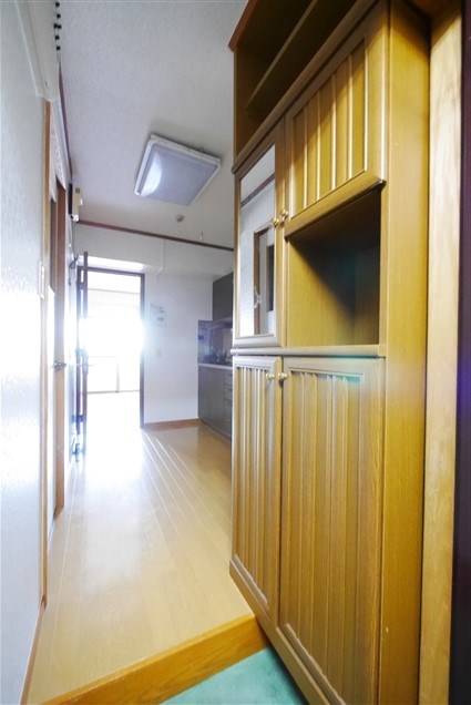 メゾングランドワールＹＳ 玄関