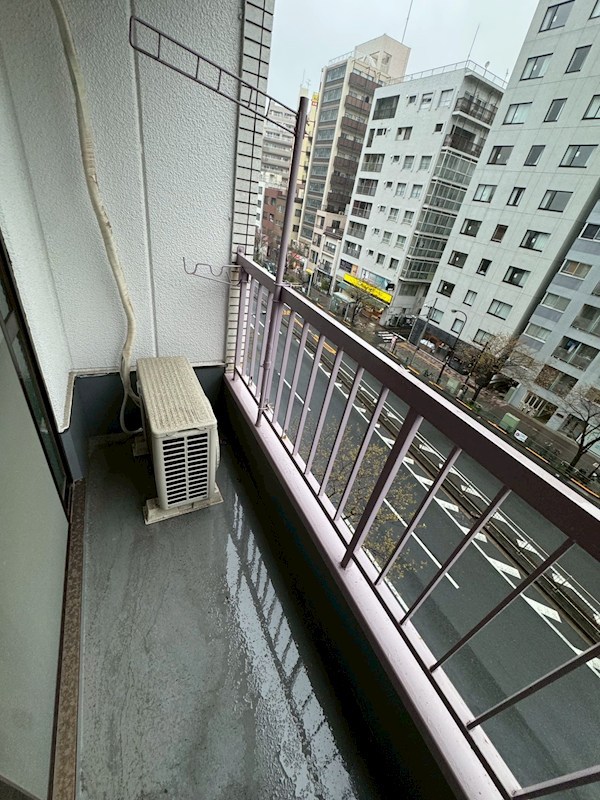 千束ビル（千束１丁目） ベランダ