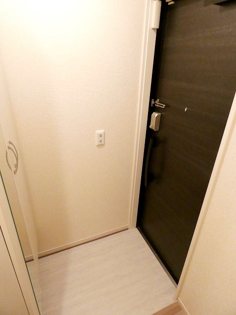 アムール東向島 玄関