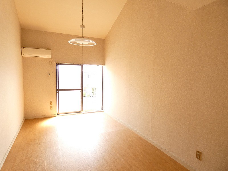 アクバルＴＨ リビング