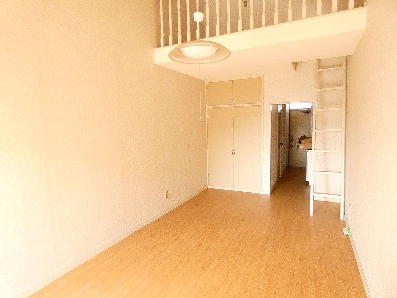 アクバルＴＨ ベッドルーム