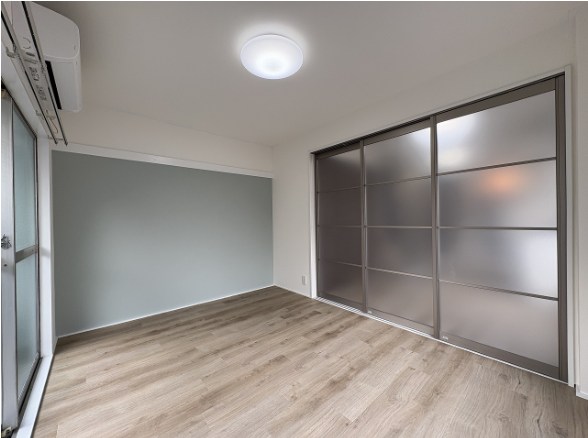 石留ビル リビング