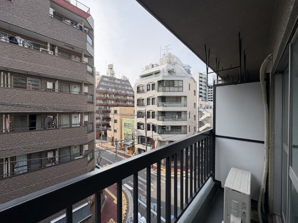 石留ビル ベランダ