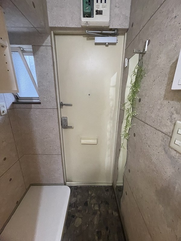 エステートタイム６ 玄関