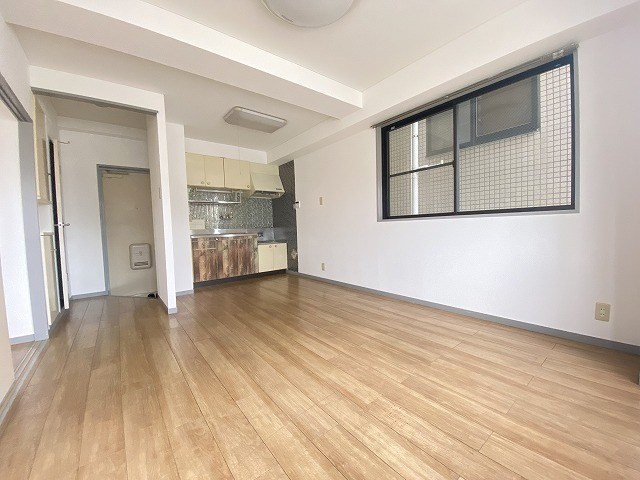 メゾンマナカ３ リビング