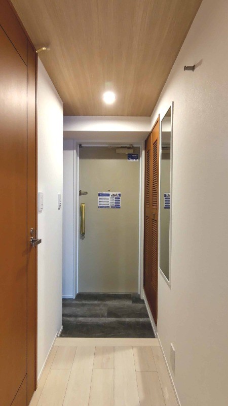 レジディア新川Ⅱ 玄関