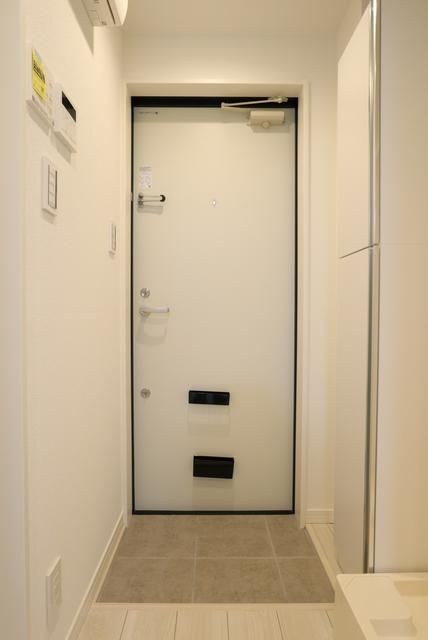 エクセラン西新井大師 玄関