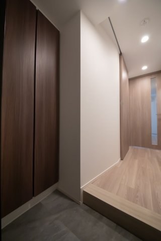 プラウドフラット月島アベニュー 玄関