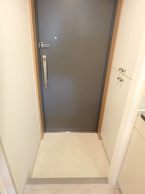 レジディア門前仲町  玄関