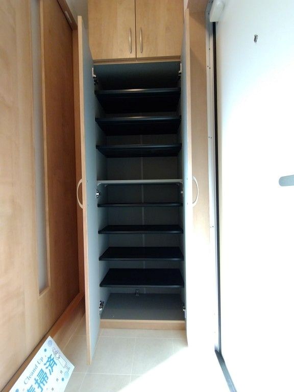 LEAROOMお花茶屋 玄関