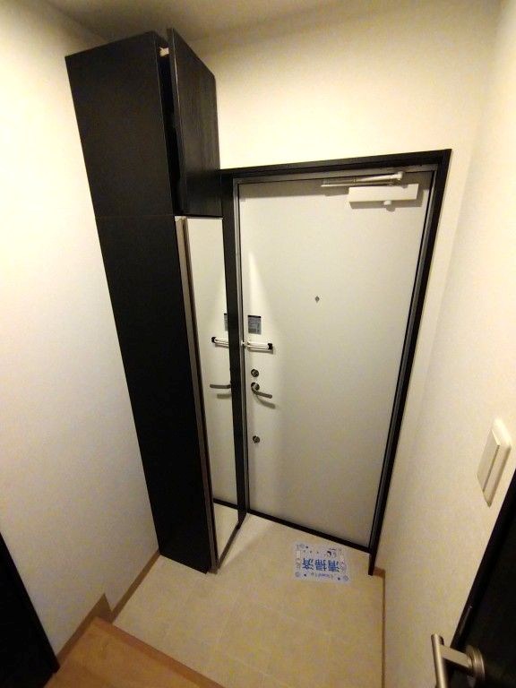 LEAROOMお花茶屋 玄関