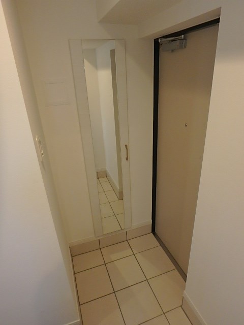 グランパーク東京ＥＡＳＴ  玄関