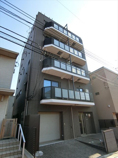 LAPUTA  外観写真