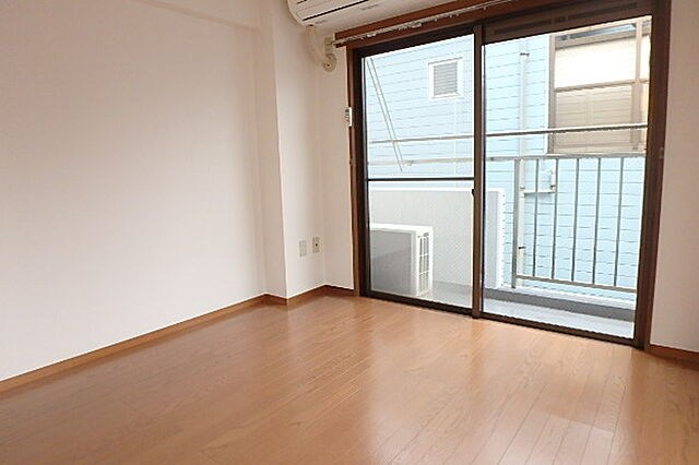 立山ハイツ ベッドルーム