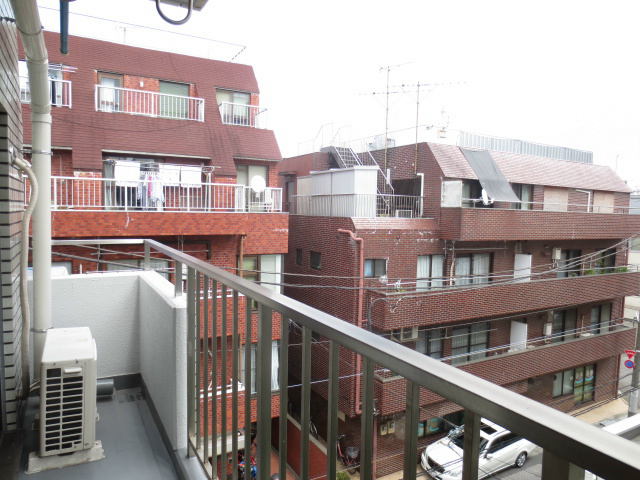 立山ハイツ ベランダ