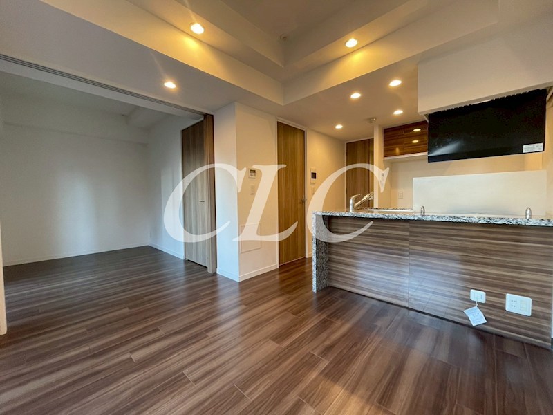 Totsu Residence Kaminarimon(ﾄｳﾂｳ　ﾚｼﾞﾃﾞﾝｽ　ｶﾐﾅﾘﾓﾝ) リビング