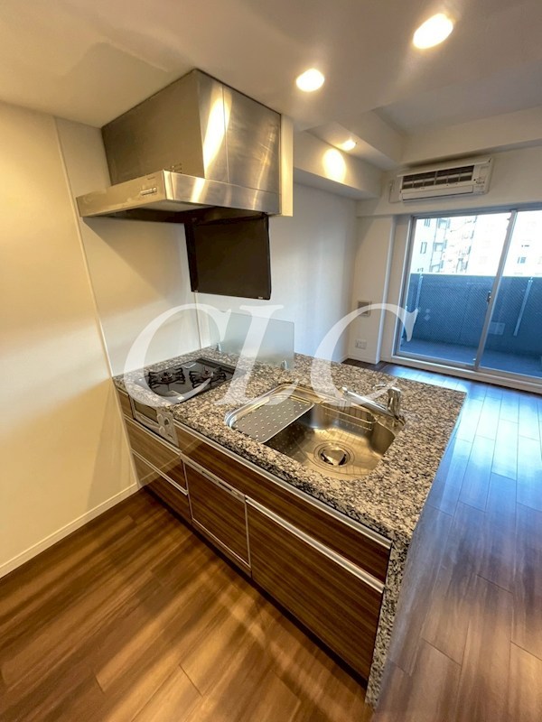 Totsu Residence Kaminarimon(ﾄｳﾂｳ　ﾚｼﾞﾃﾞﾝｽ　ｶﾐﾅﾘﾓﾝ) キッチン